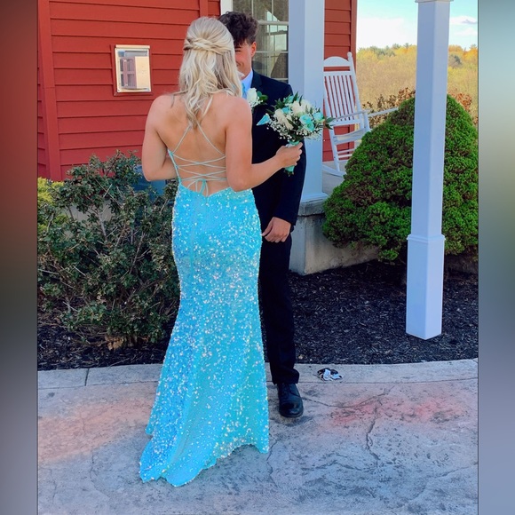 beautiful aqua prom dress! - Picture 2 of 3